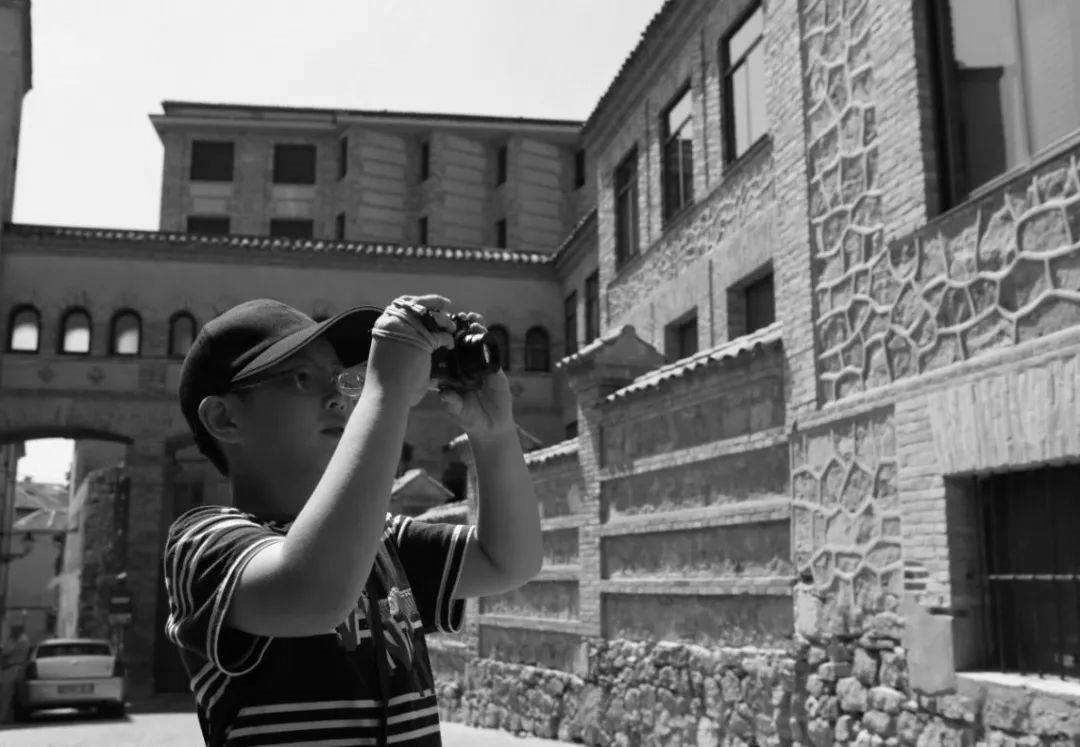 上海调查服务：解情感谜团，寻失联之人